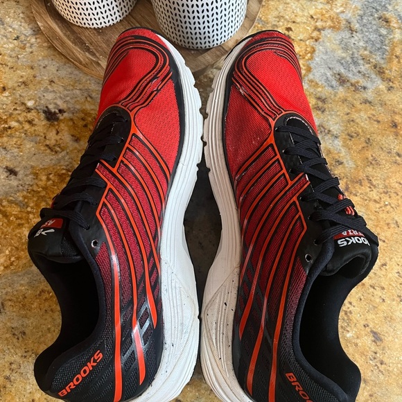 Brooks Asteria size 11.5 - Picture 5 of 11